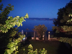 Гостиница Flora's Beach House Your House On The Beach  Амаринтос